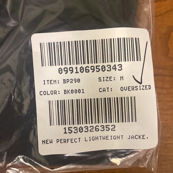 J Crew New perfect lightweight jacket
Item BP290 - Picture 6 of 6